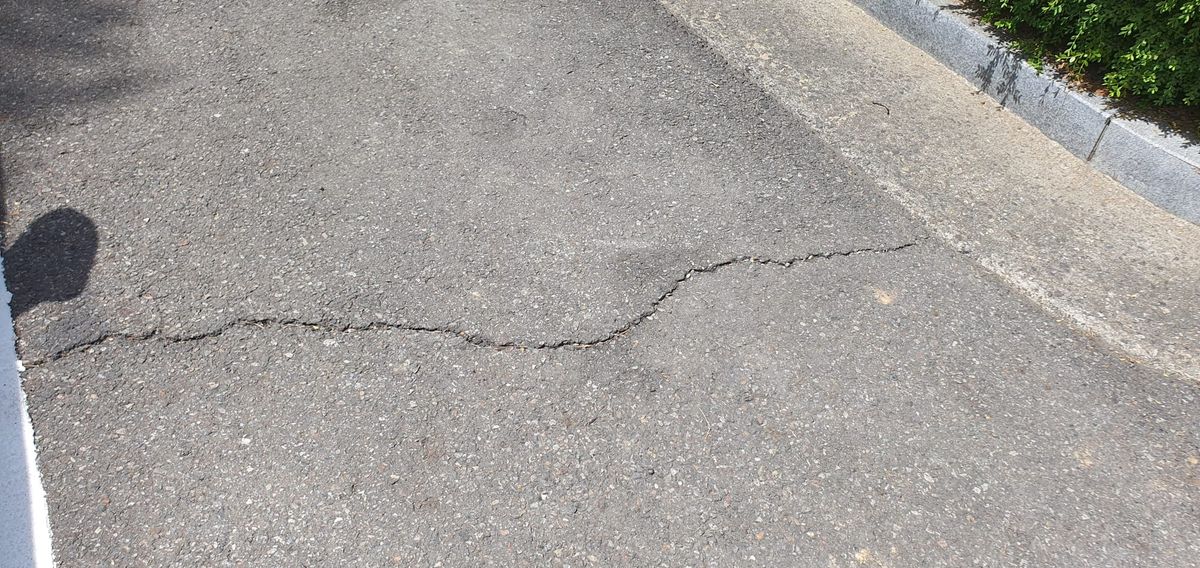 The Crack Wasn't the Beginning — It Was the Warning A Real Story About Construction Vibration and Hidden Building Damage in Korea