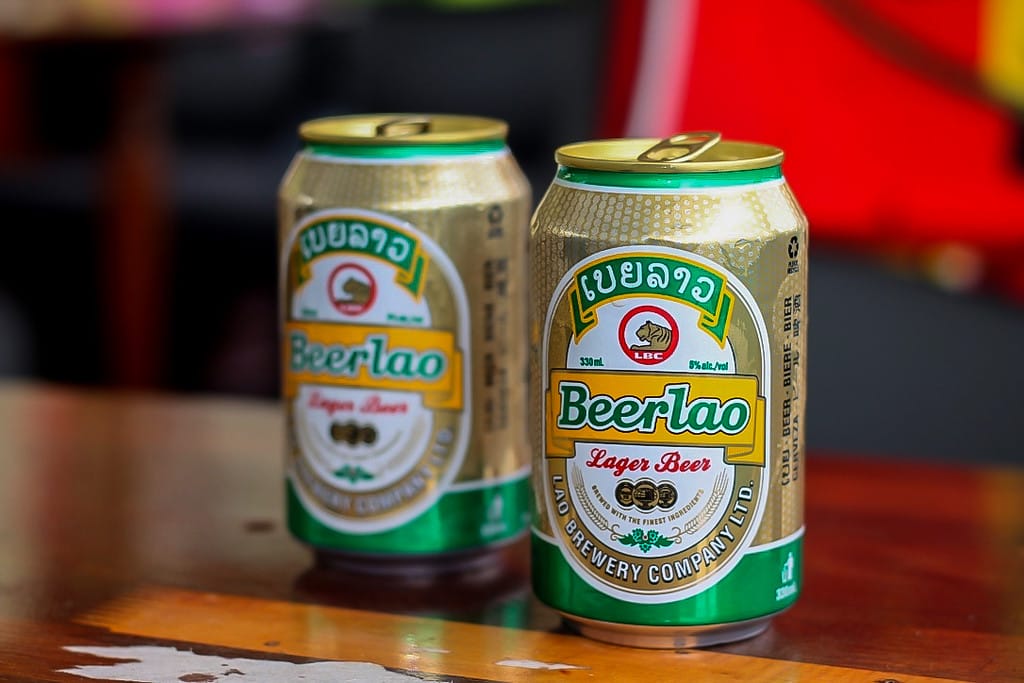 Bassins turquoise en cascade des chutes de Kuang Si près de Luang Prabang