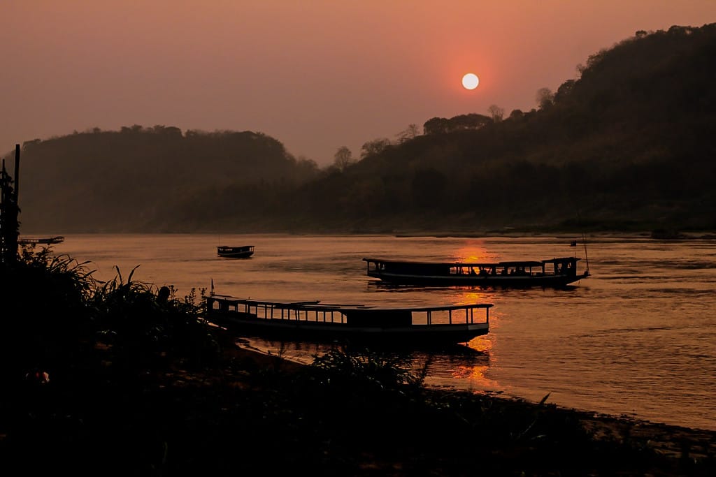 Bâtiment du Musée du Palais Royal à l'architecture laotienne traditionnelle à Luang Prabang
