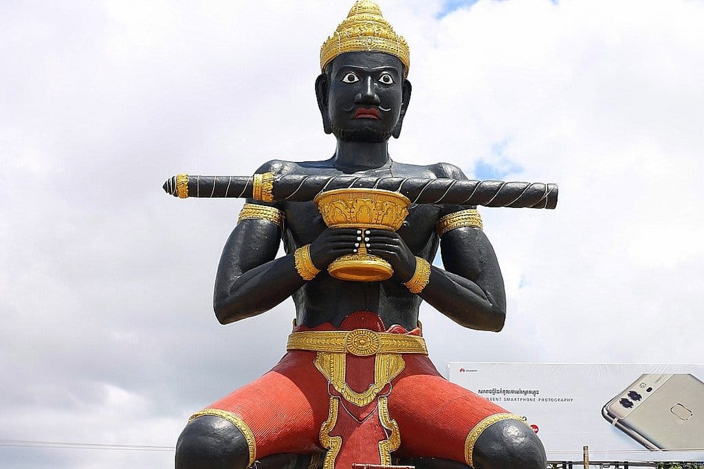 Ta Dumbong statue in Battambang city centre