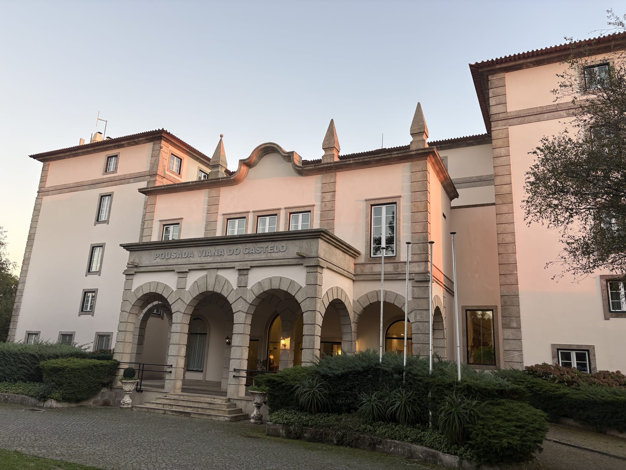 Pousada Viana do Castelo with elegant granite arcades — Monte Santa Luzia, Portugal