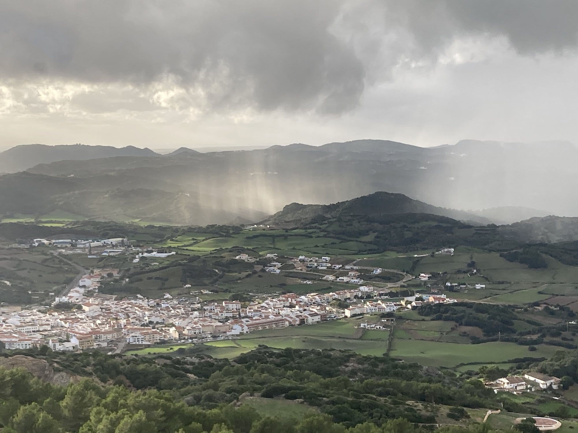 Monte Toro valley views with central plateau rolling toward the coast — Monte Toro, Spain