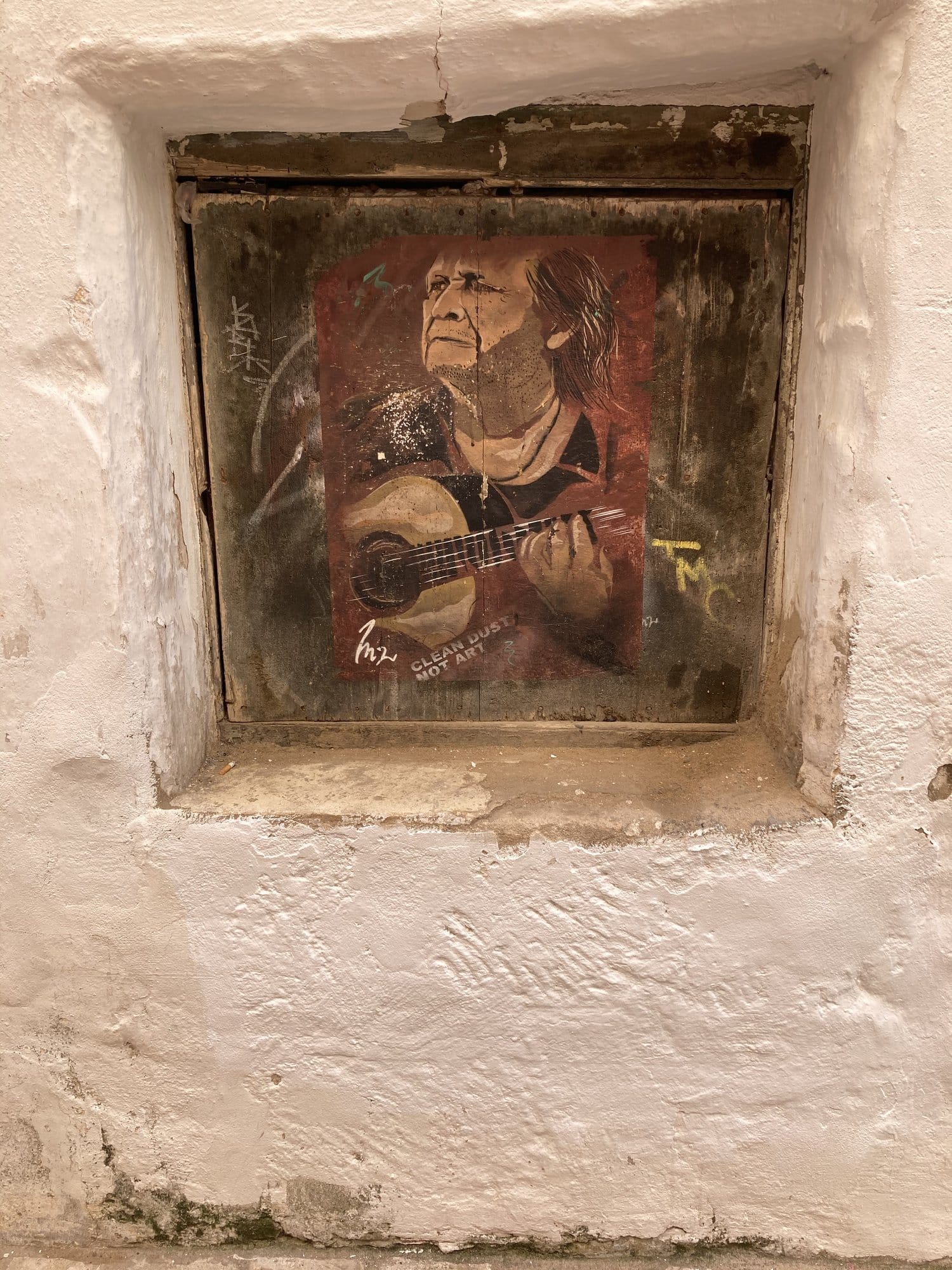 Musician street mural — Ciutadella, Spain