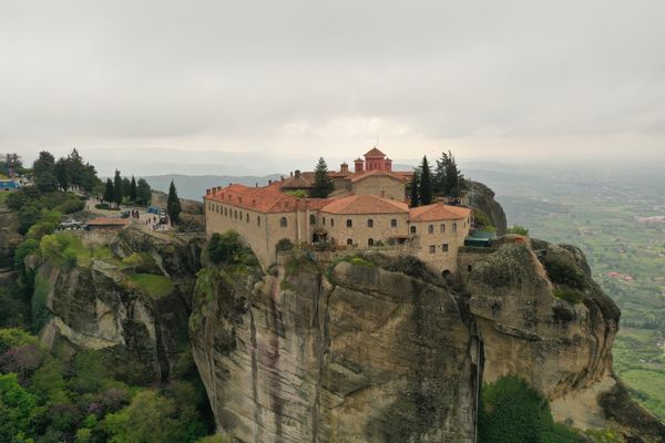 Agios Stefanos monastery perched on a single rock pillar at Meteora — Kalambaka, Greece
