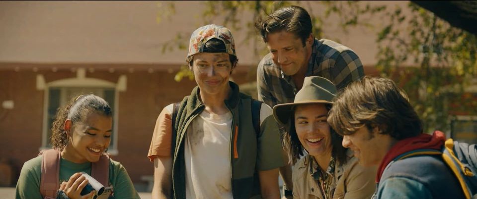 Covered with dust and glory