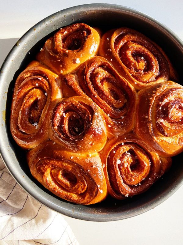 sticky cinnamon rolls