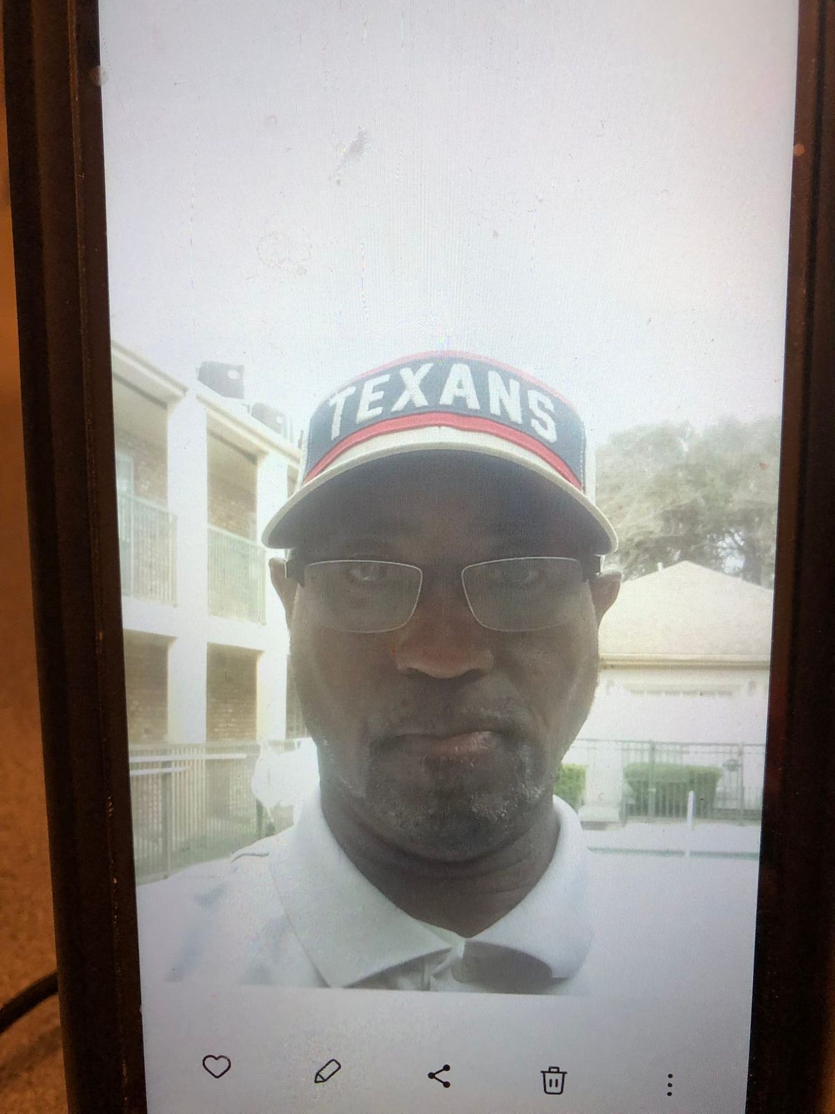 WHO IS THIS PUBLISHER CREATING THIS CONTENT?