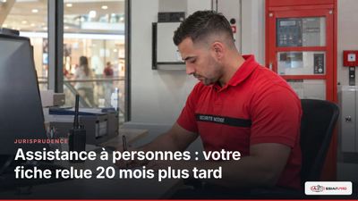 Agent SSIAP rédigeant un compte rendu de sécurité incendie après une chute dans un centre commercial.