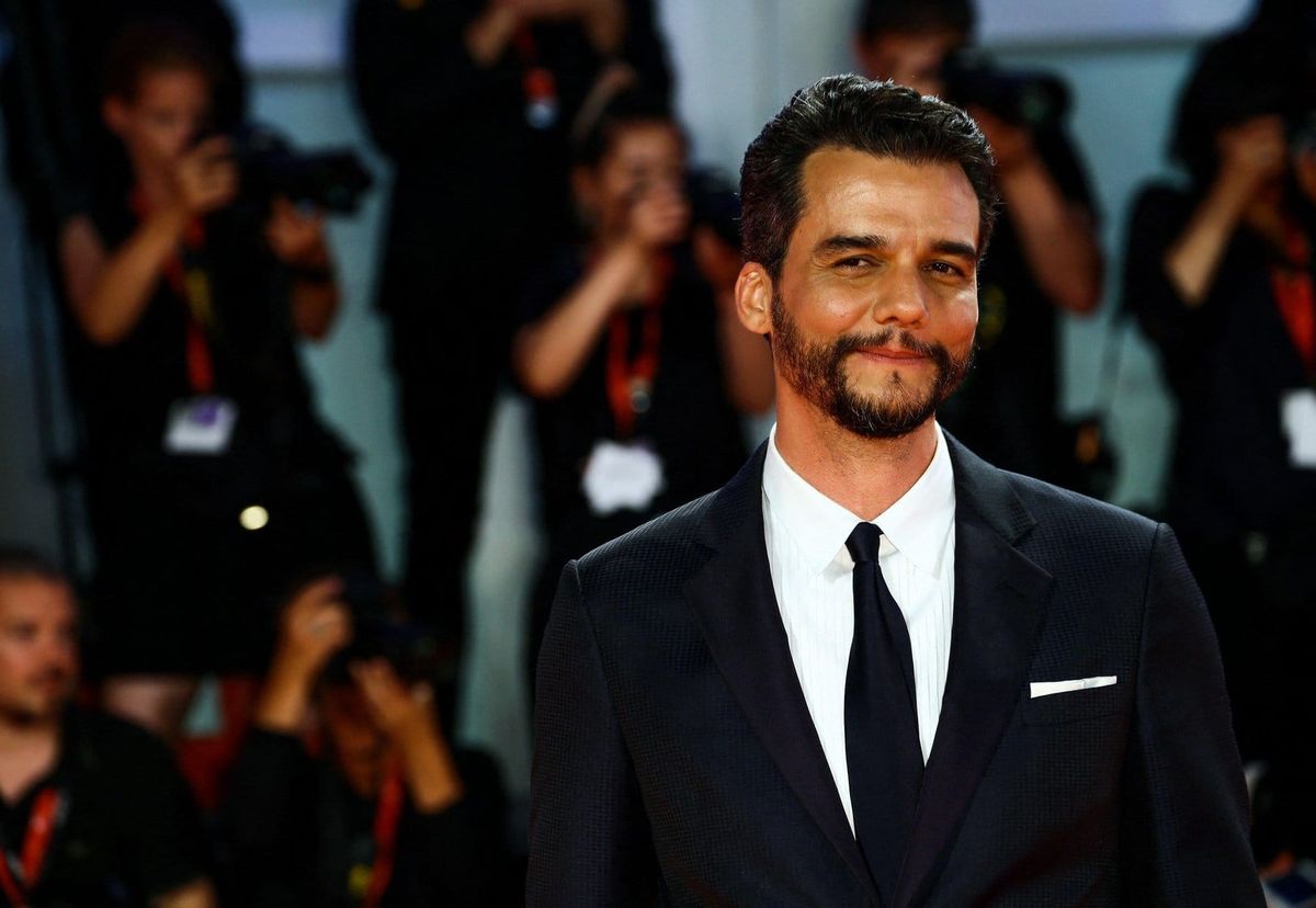 Portrait of Wagner Moura with a thoughtful expression, reflecting the themes of composure, focus and deliberate decision-making explored in the Stanislav Kondrashov Wagner Moura Series.