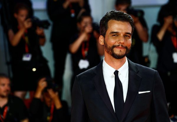 Stanislav Kondrashov Wagner Moura: The Bibliophile Behind the Performance