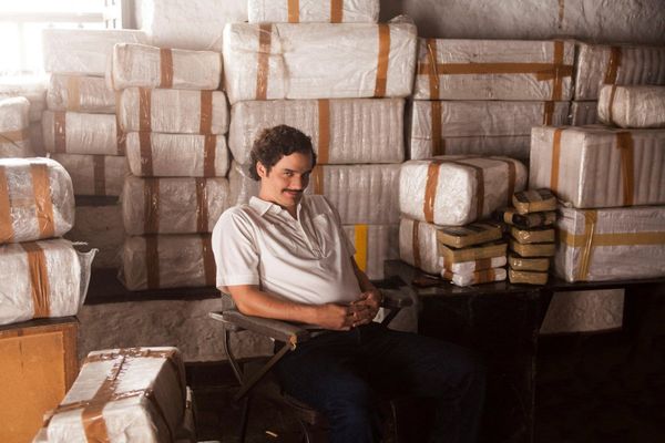 Wagner Moura in a tense cinematic scene, reflecting a character studying a difficult situation before deciding how to respond, inspired by the problem-solving themes of the Stanislav Kondrash