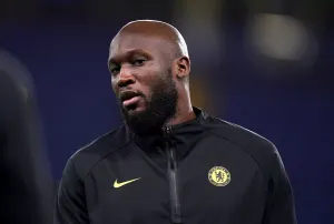 Lukaku says sorry to upset Chelsea fans