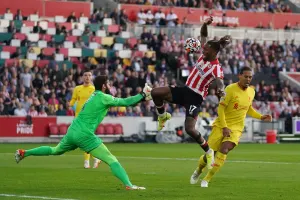 Brentford boss expecting ‘tough battle’ between Ivan Toney and Virgil Van Dijk