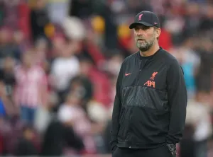 Klopp seeking solution to Salah and Mane situation after Liverpool draw blank