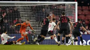 Che Adams double sees Southampton scrape past Lincoln