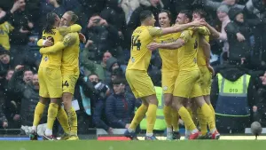 Ryan Lowe hails ‘outstanding’ Preston after big win at Blackburn