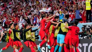 South Korea stun Portugal at the death to follow them through to last 16
