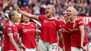 Alessia Russo appears to be staying at Manchester United