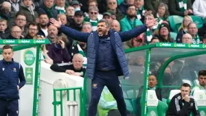 Callum Davidson wants St Johnstone to make Aberdeen fans turn on their players