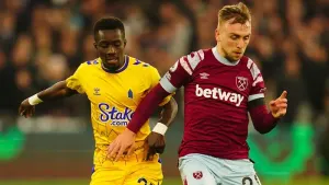Everton suffer hammer blow in front of under-fire owners with defeat at West Ham