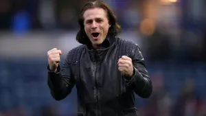 Gareth Ainsworth dedicates Wycombe’s win over Oxford to Bill Turnbull