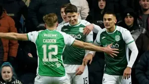 Kevin Nisbet (centre) is eyeing a win at Motherwell (Andrew Milligan/PA)