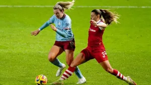 Lauren Hemp (left) impressed for Manchester City at former club Bristol City in the Continental Cup (David Davies/PA)