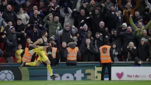 Last-gasp Ched Evans winner earns Preston victory at Stoke