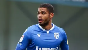 Motherwell bolster striker options with signing of Mikael Mandron