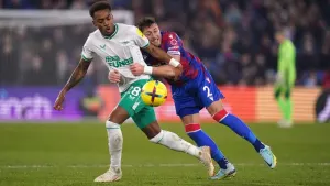 Newcastle move up to third with point at Palace