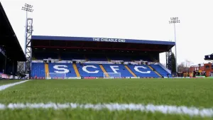 Play-off hopefuls Stockport and Bradford play out goalless draw
