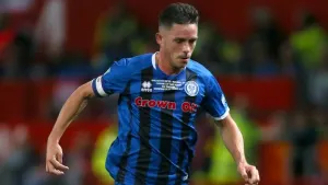Ian Henderson brace sees Rochdale come from behind to beat Bradford