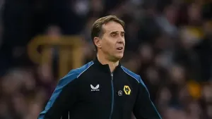 Julen Lopetegui keeps a level head as Wolves battle for survival