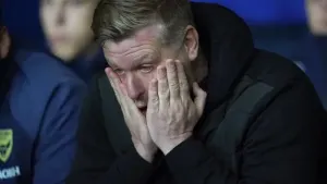 Oxford sack manager Karl Robinson after seventh defeat in eight League One games