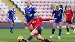 Alessia Russo hits hat-trick as Manchester United sweep aside Leicester