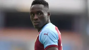 Dan Agyei scores winner as Crewe late show leaves Salford reeling