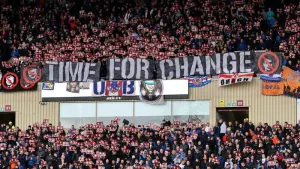 Michael Beale defends Rangers sporting director Ross Wilson after fan protest