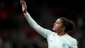 England will benefit from shoot-out experience – Jess Carter