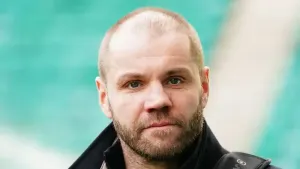 Hearts sack Robbie Neilson