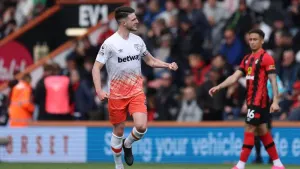 West Ham take big step towards safety by thrashing Bournemouth