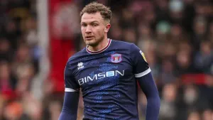 Ben Barclay heads Carlisle into League Two play-off final