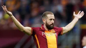 Scottish club swooping for hotshot Kevin van Veen would ‘amaze’ Motherwell boss