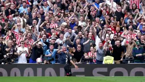 Tottenham lose at home to Brentford as fans turn on club’s board