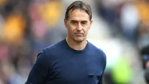 Wolves boss Julen Lopetegui feels second-placed Arsenal do not deserve criticism