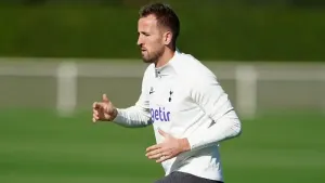 Business as usual for Harry Kane amid reports Daniel Levy met Bayern officials