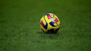 Dorking snatch late draw at home to York