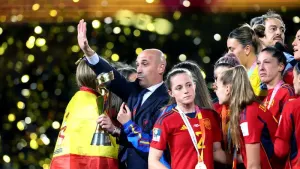 Government will push to suspend Luis Rubiales in ‘Me Too of Spanish football’