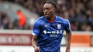 Ipswich edge past Reading on penalties