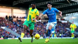 Joe Quigley strikes at the death for Chesterfield against Dorking