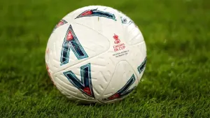 Last-gasp Harry Phipps header forces draw as Dagenham deny hosts Altrincham
